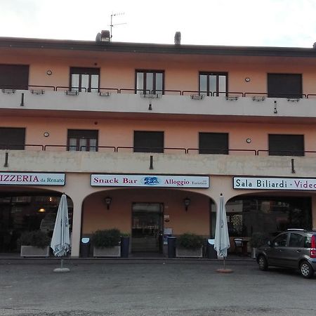 Bar Nuovo Mondo Mussolino Buitenkant foto