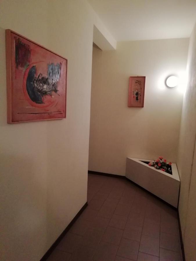 Bar Nuovo Mondo Mussolino Buitenkant foto